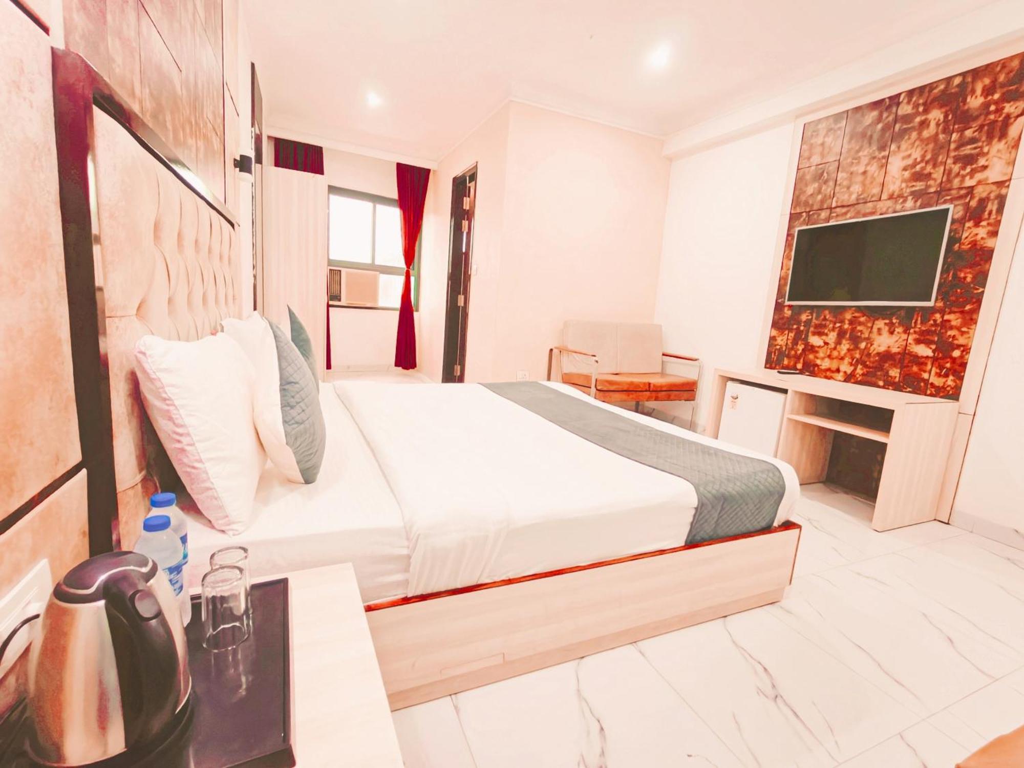 Hotel The Almora By Rs Global Near By Delhi International Airport With - Free Airport Drop Nuova Delhi Esterno foto
