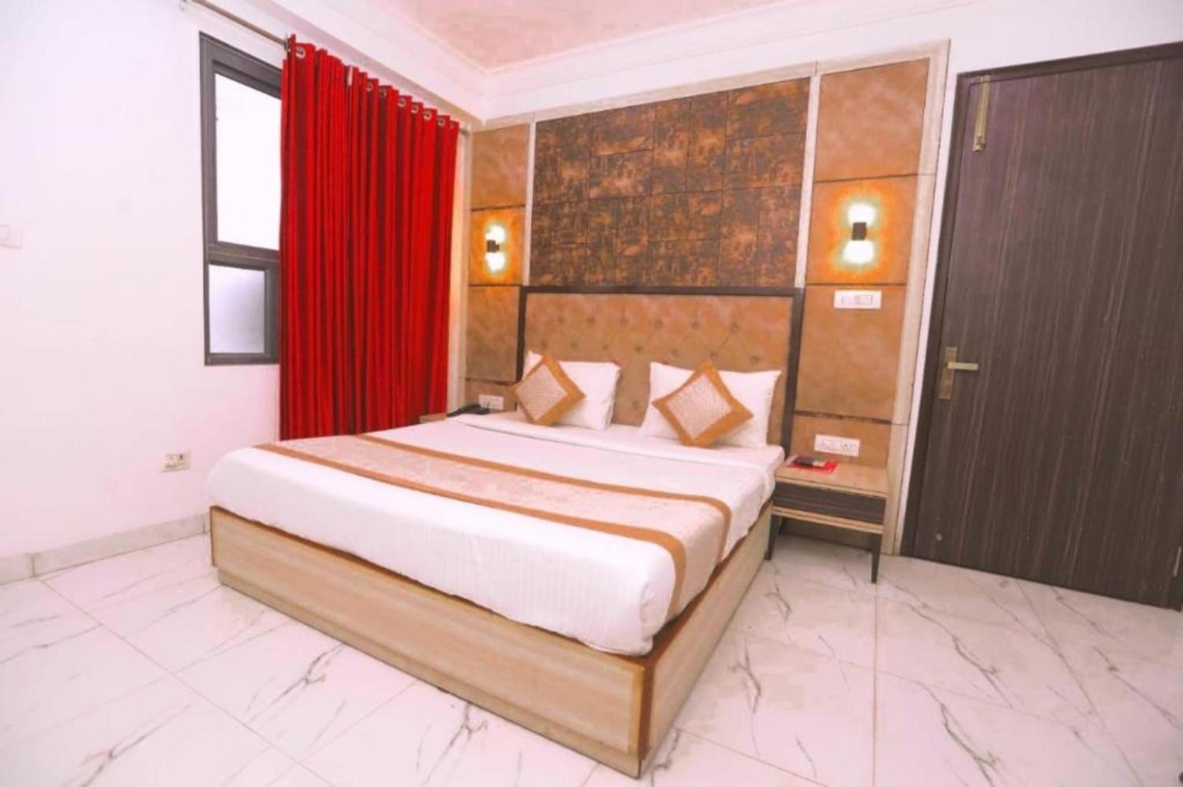 Hotel The Almora By Rs Global Near By Delhi International Airport With - Free Airport Drop Nuova Delhi Esterno foto