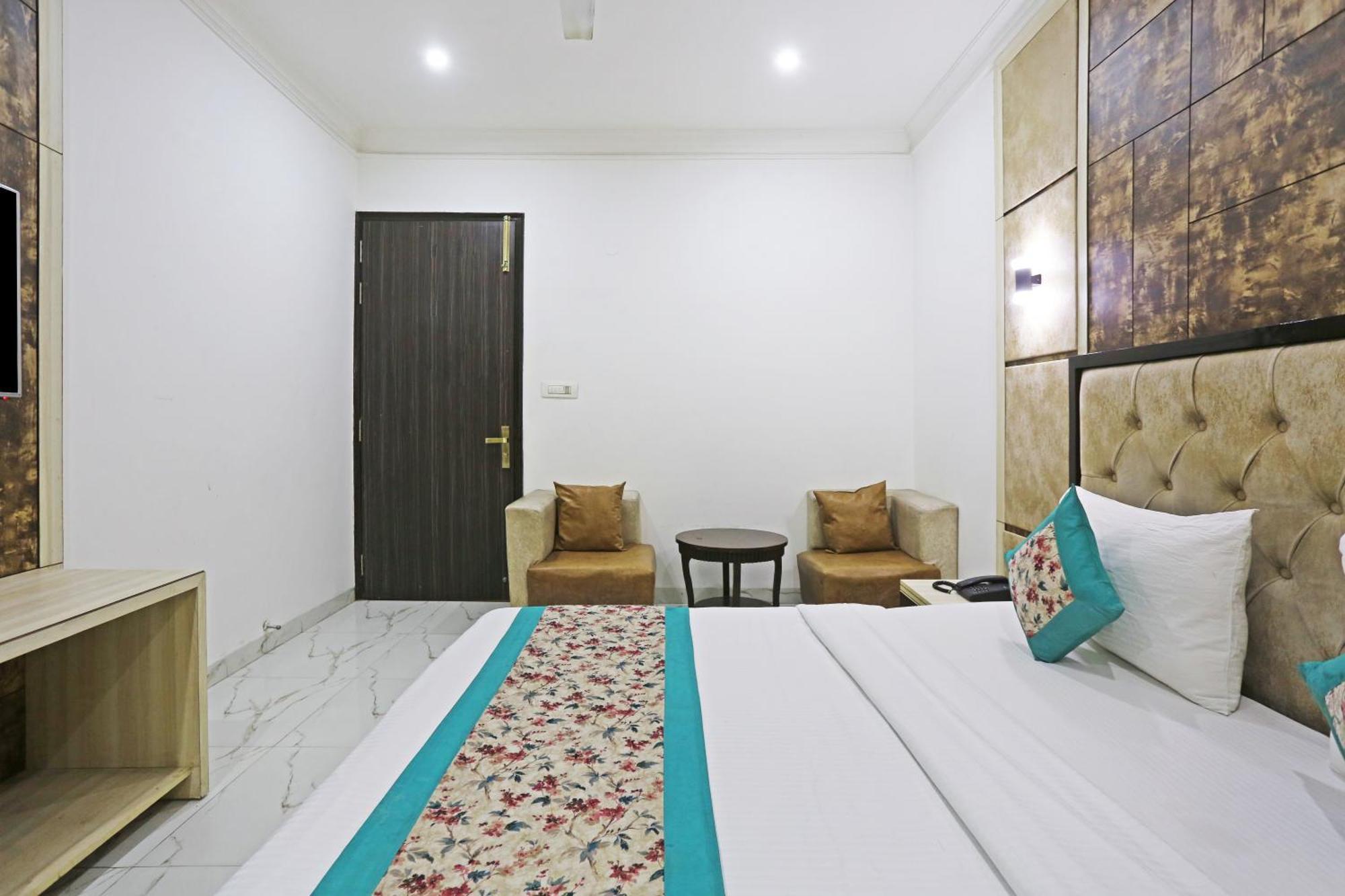 Hotel The Almora By Rs Global Near By Delhi International Airport With - Free Airport Drop Nuova Delhi Esterno foto