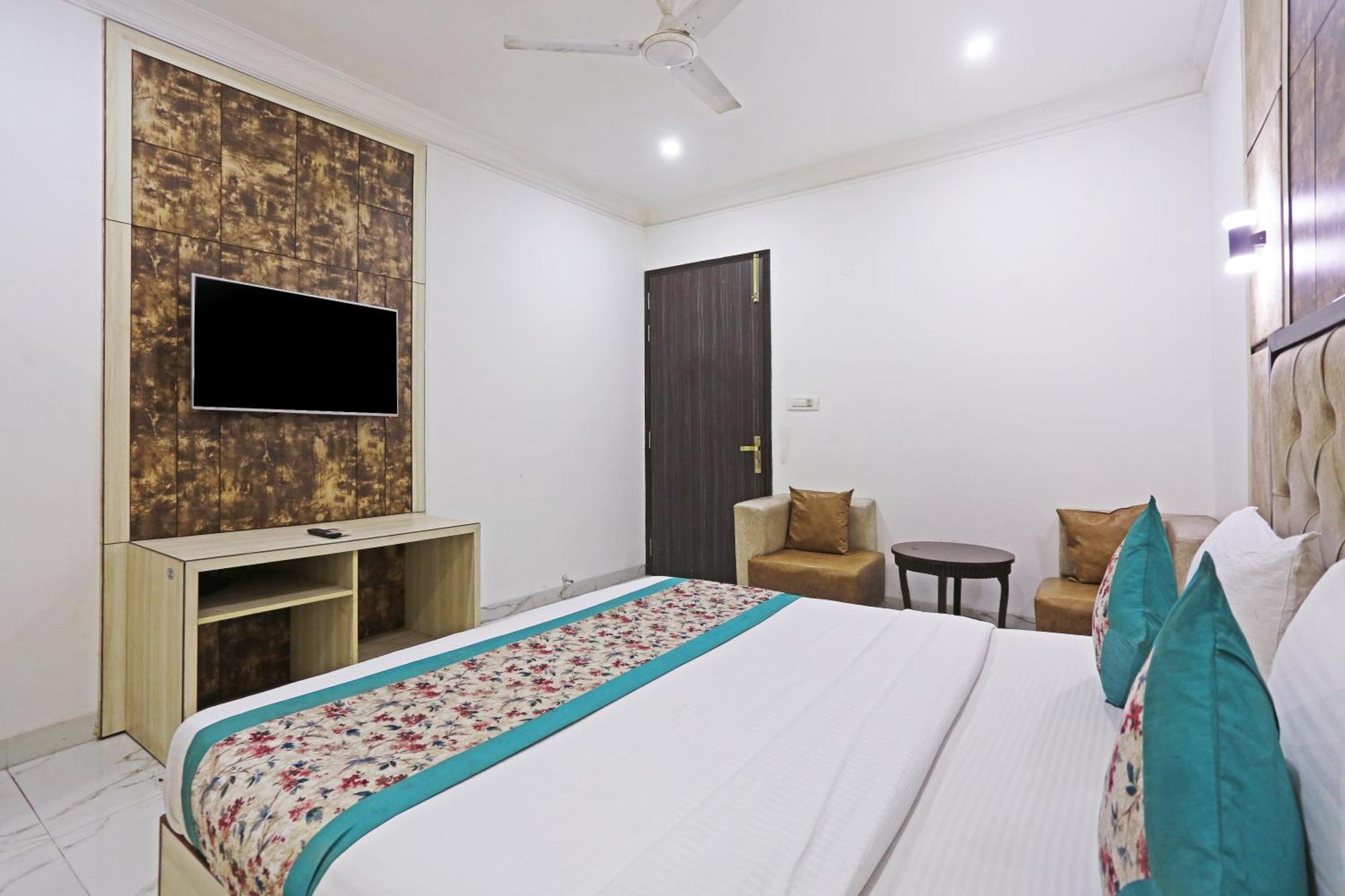 Hotel The Almora By Rs Global Near By Delhi International Airport With - Free Airport Drop Nuova Delhi Esterno foto