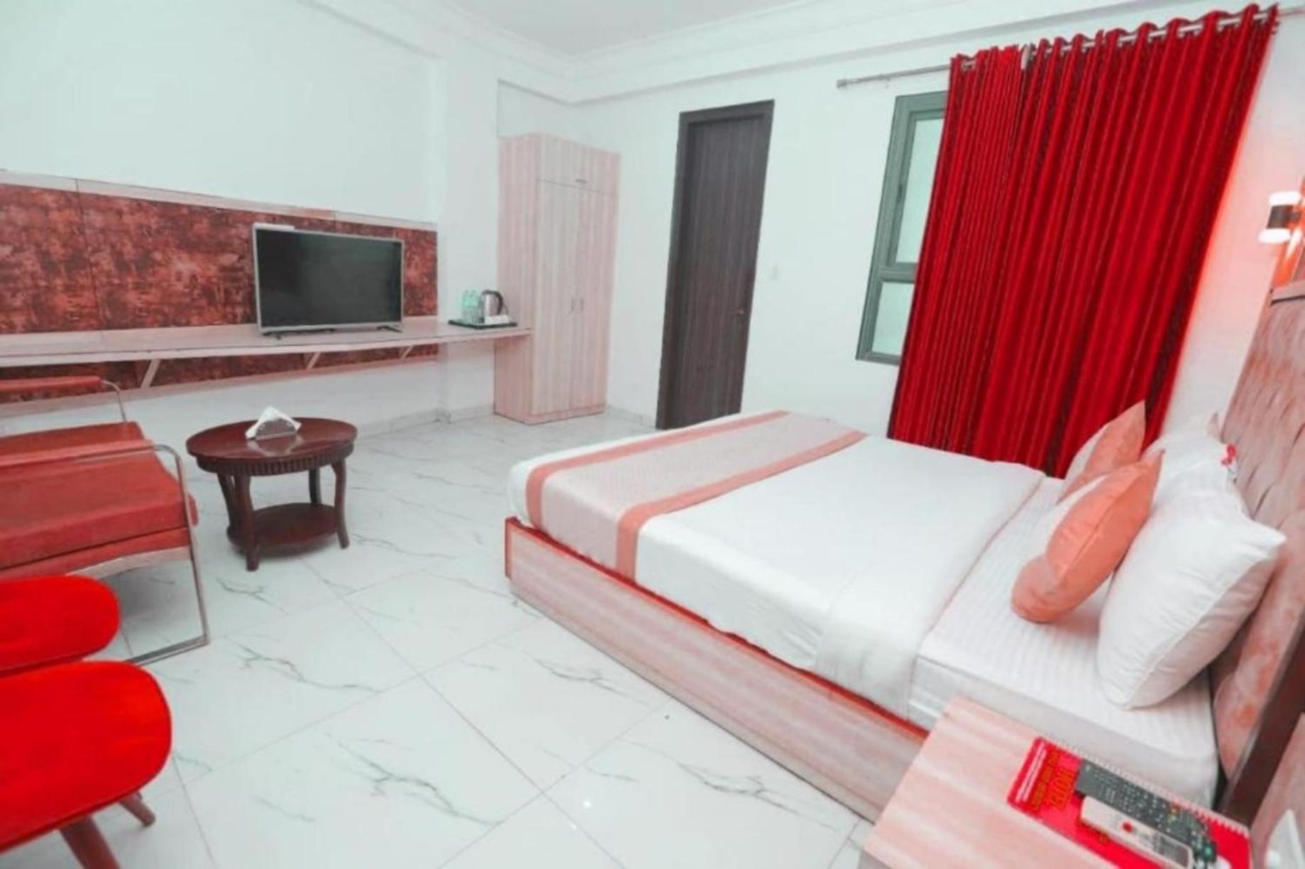 Hotel The Almora By Rs Global Near By Delhi International Airport With - Free Airport Drop Nuova Delhi Esterno foto