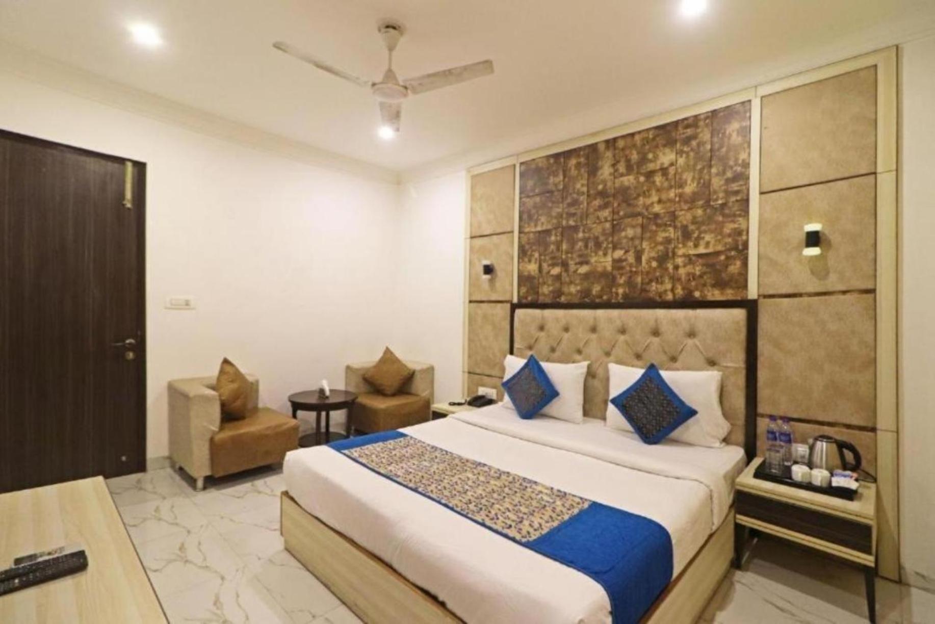 Hotel The Almora By Rs Global Near By Delhi International Airport With - Free Airport Drop Nuova Delhi Esterno foto