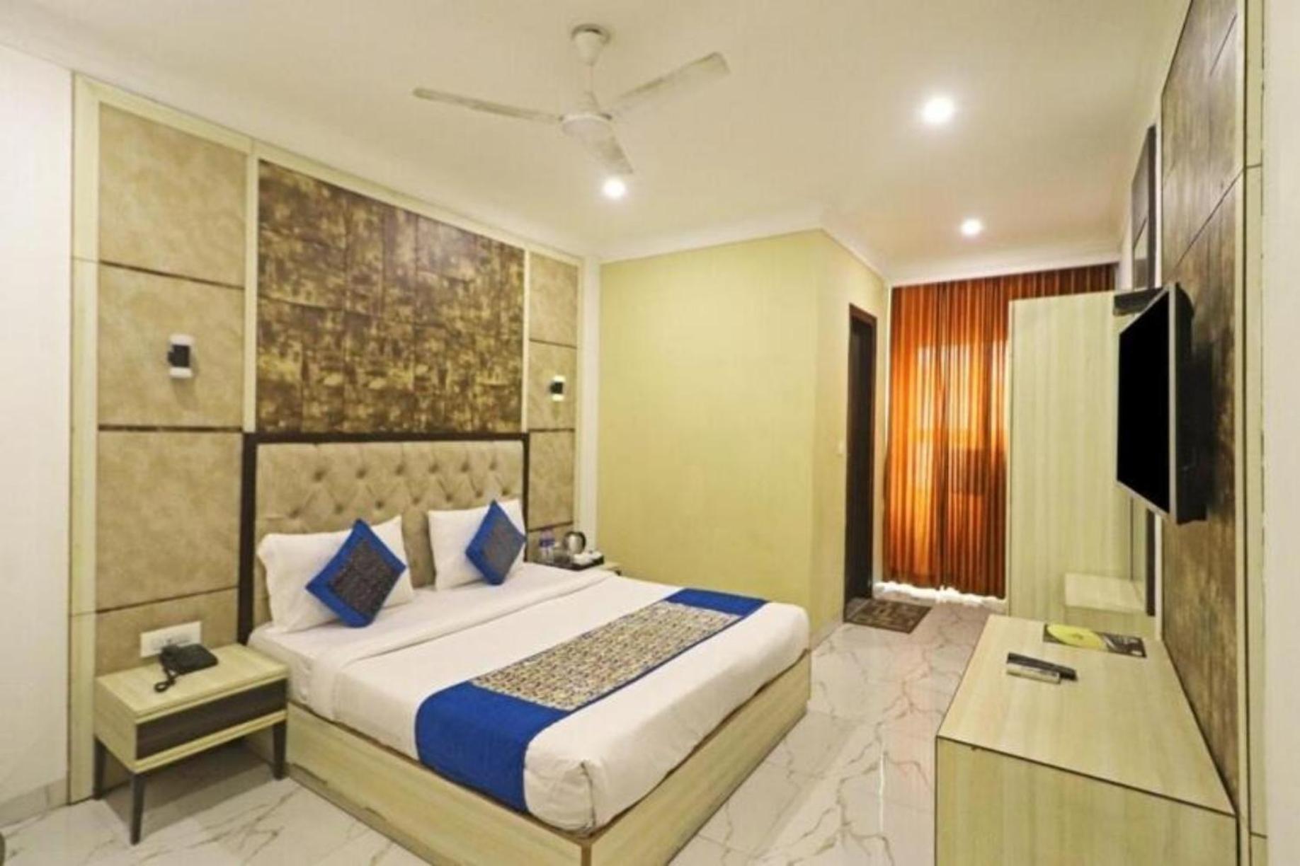 Hotel The Almora By Rs Global Near By Delhi International Airport With - Free Airport Drop Nuova Delhi Esterno foto